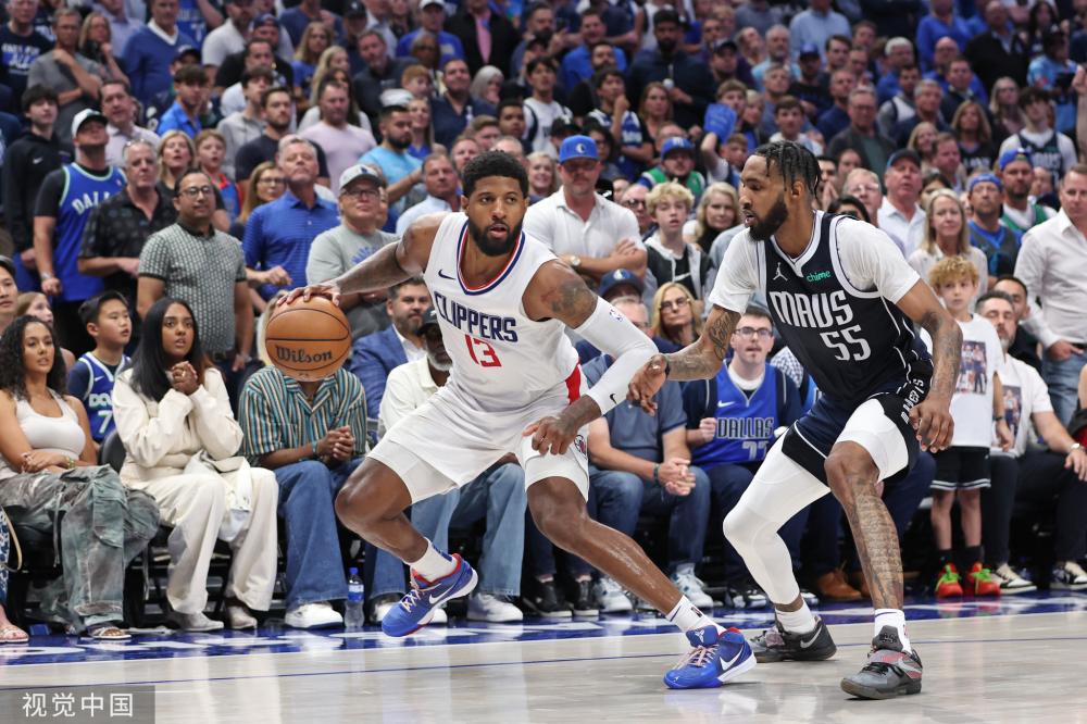 足的犀利反 足的犀利反