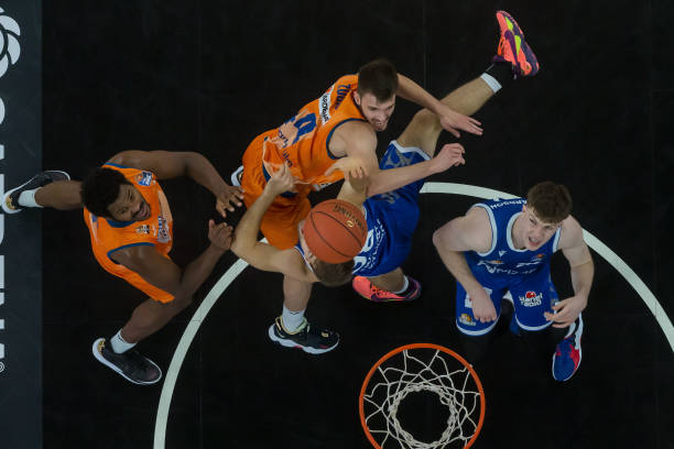 键比赛中屡 键比赛中屡