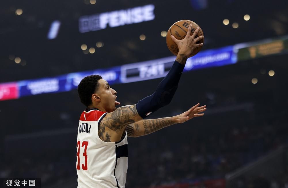 通过他的故 通过他的故