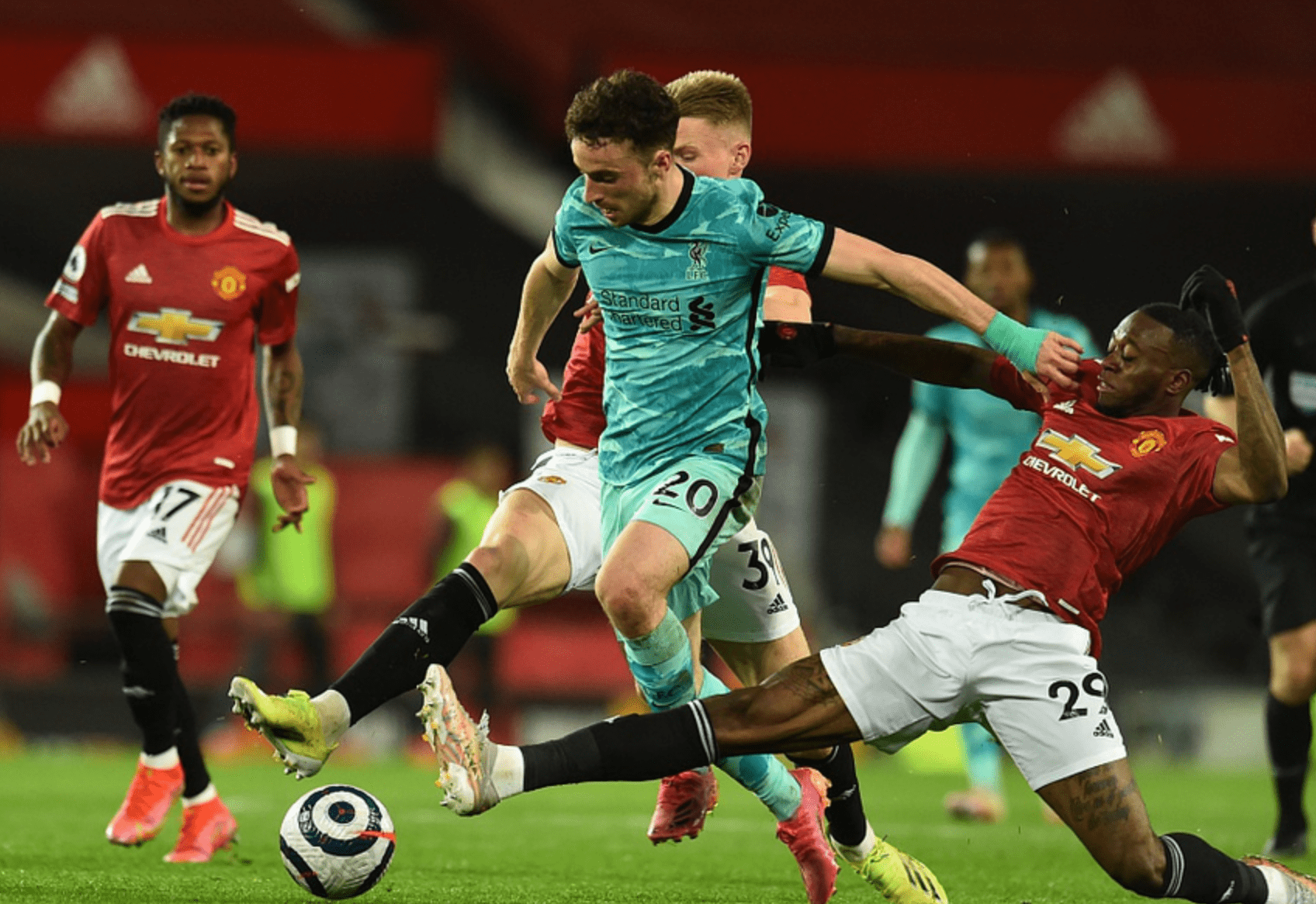 果断的传球 果断的传球