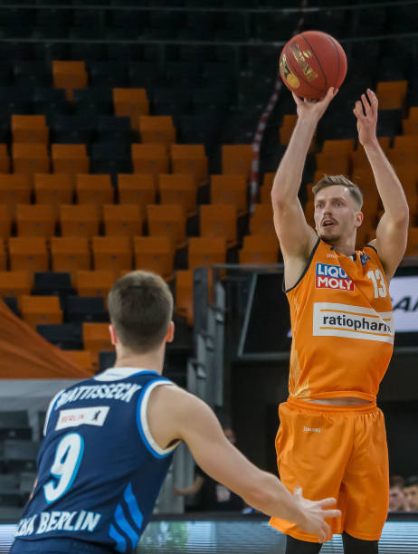 库里撂出狠 库里撂出狠